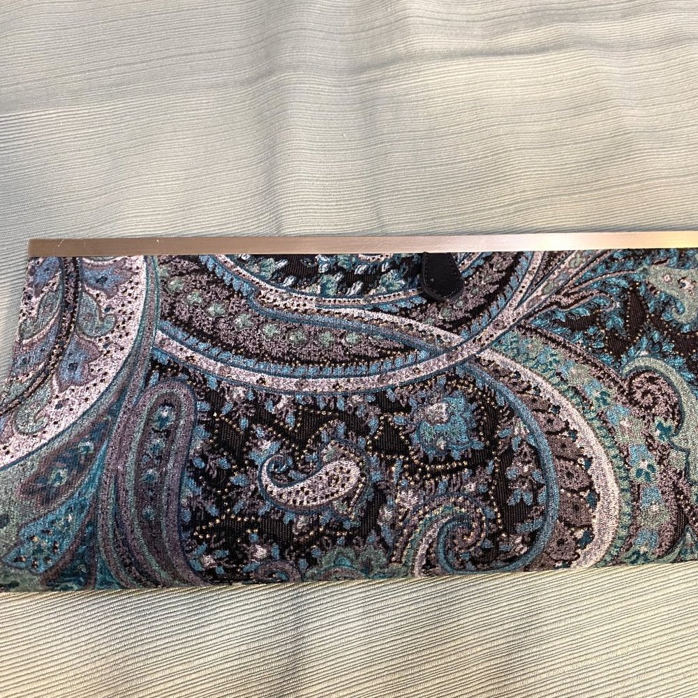 Snap Clutch- Perfect Party Purse!